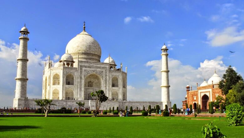 Explore Wonderful Agra in a Day