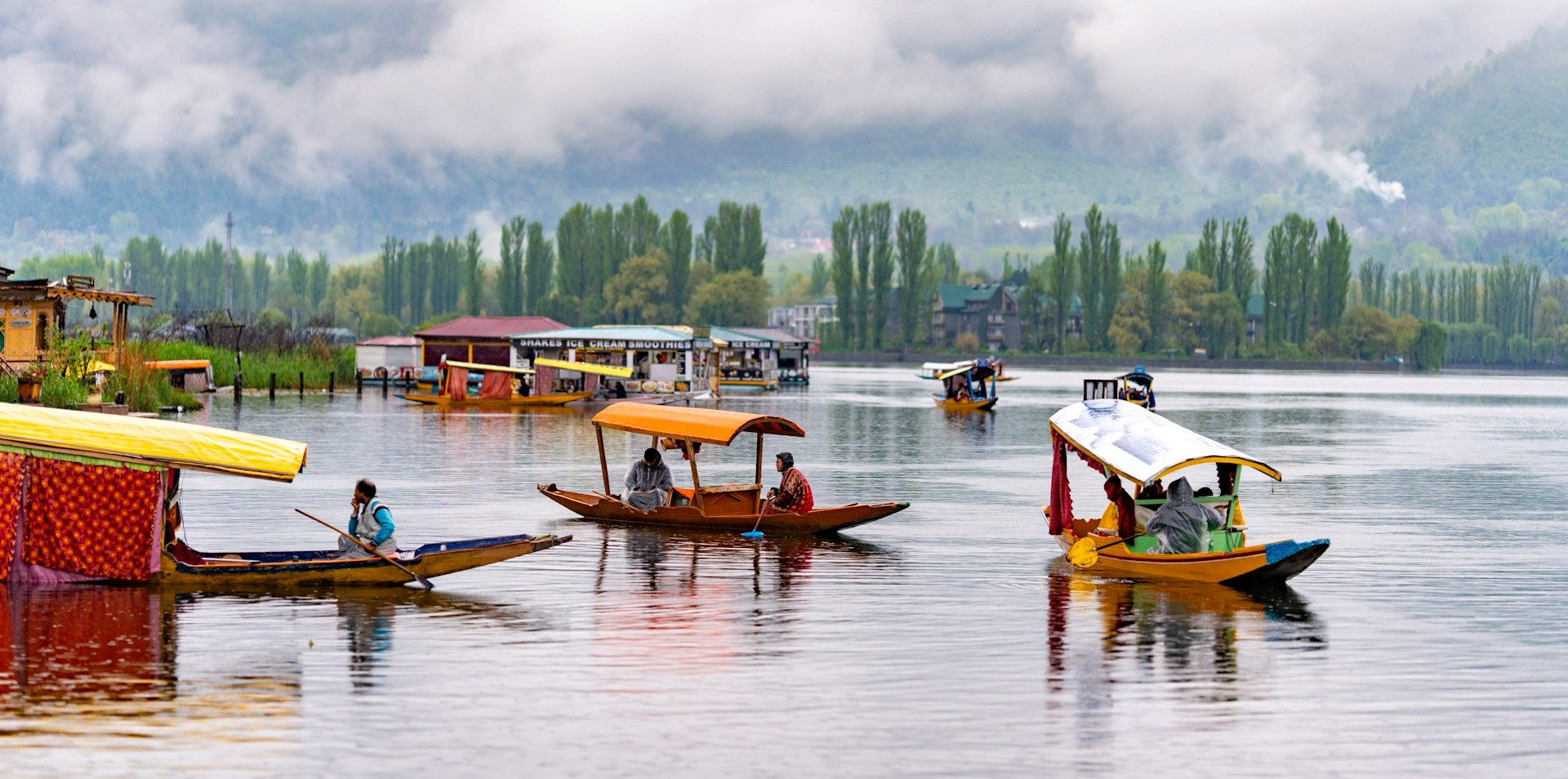Top North India Holiday Packages for Families, Couples &amp; Luxury Travelers